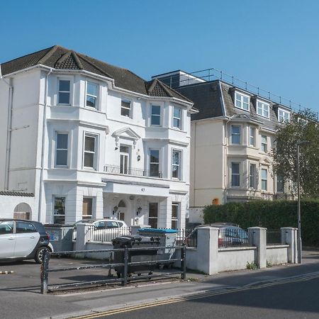 Bournemouth Beachfront Retreat 3 Bedroom 3 Bathroom Seaside B&B With Free Parking Εξωτερικό φωτογραφία