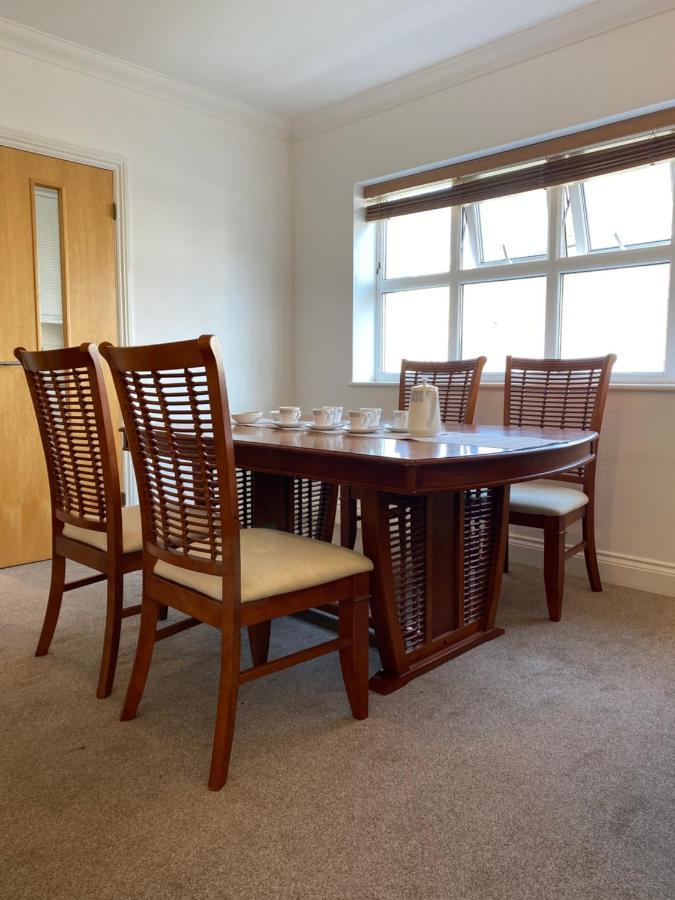 Bournemouth Beachfront Retreat 3 Bedroom 3 Bathroom Seaside B&B With Free Parking Εξωτερικό φωτογραφία