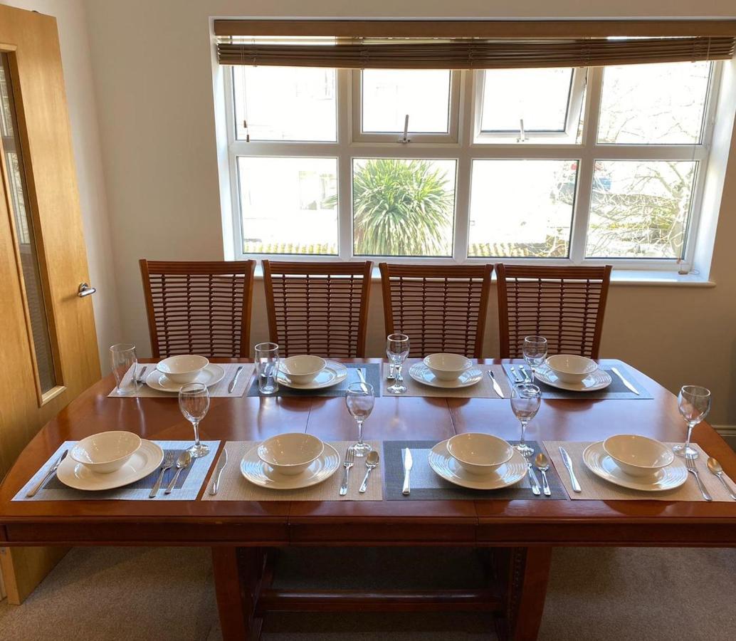 Bournemouth Beachfront Retreat 3 Bedroom 3 Bathroom Seaside B&B With Free Parking Εξωτερικό φωτογραφία