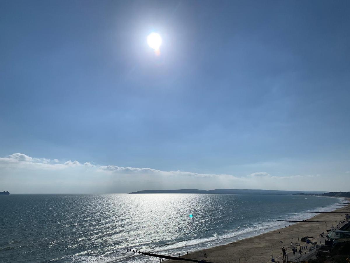 Bournemouth Beachfront Retreat 3 Bedroom 3 Bathroom Seaside B&B With Free Parking Εξωτερικό φωτογραφία