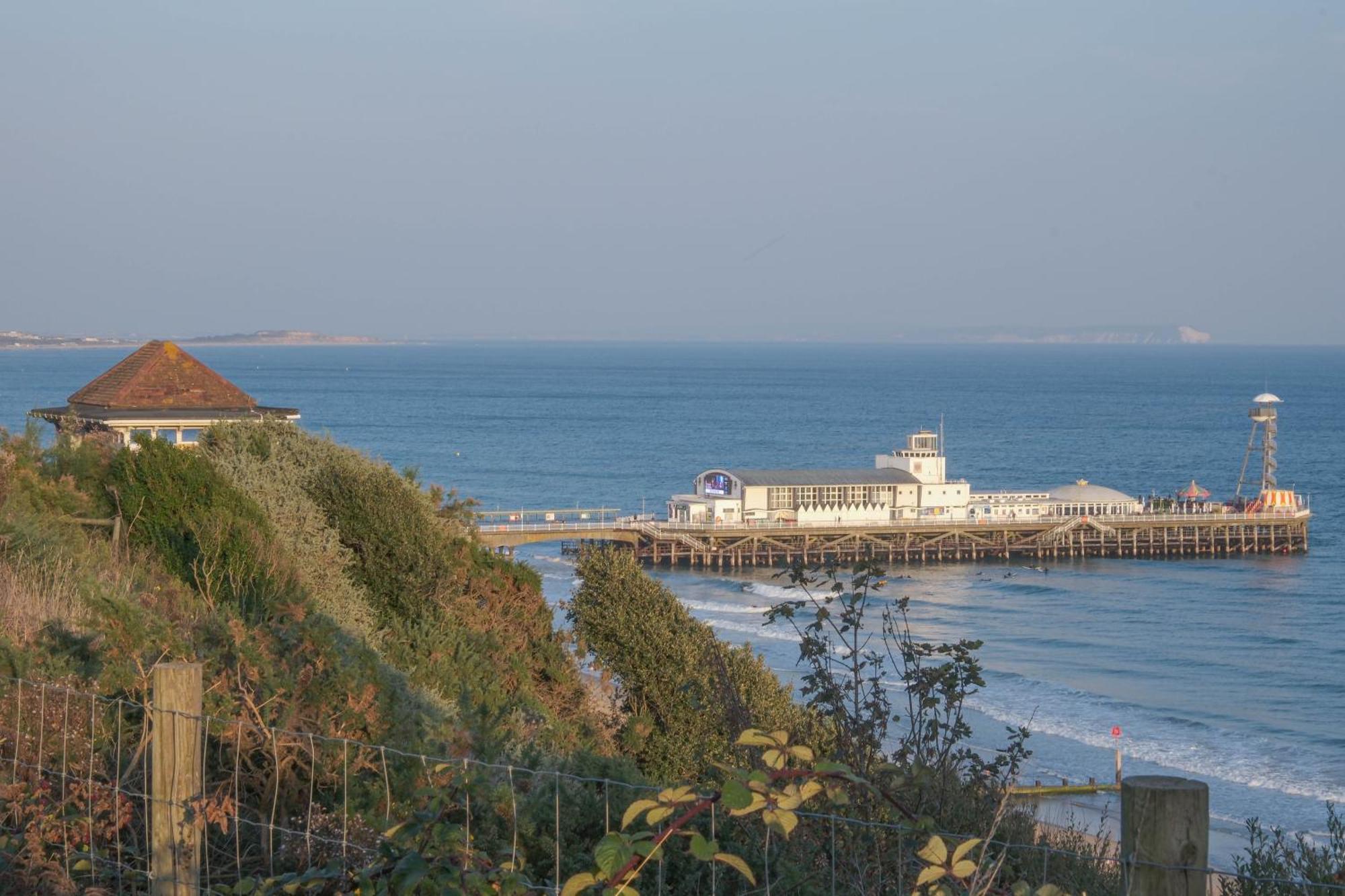 Bournemouth Beachfront Retreat 3 Bedroom 3 Bathroom Seaside B&B With Free Parking Εξωτερικό φωτογραφία