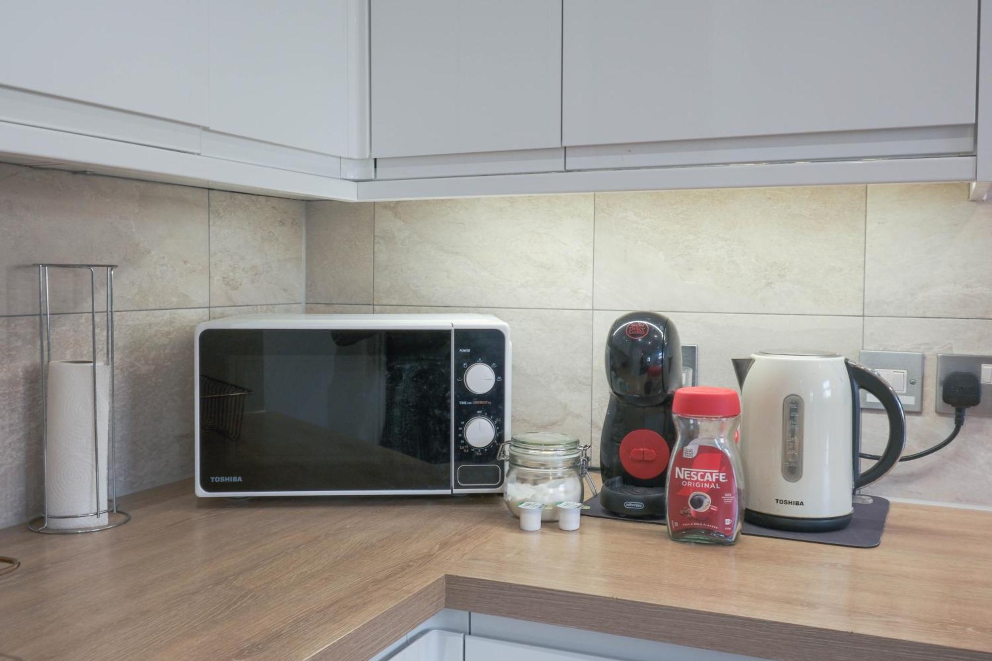 Bournemouth Beachfront Retreat 3 Bedroom 3 Bathroom Seaside B&B With Free Parking Εξωτερικό φωτογραφία